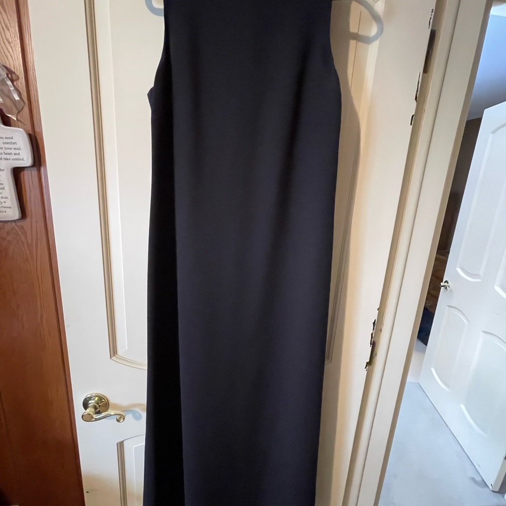 Evan Picone Elegant Black Sleeveless Gown with Back Cutouts (Size 12)